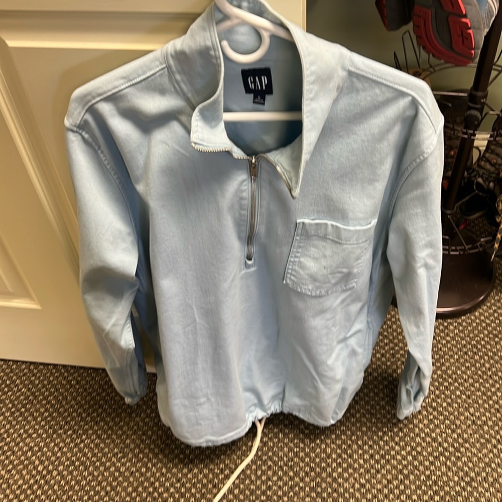 Size large pullover jacket .. great for layering. .. very gently worn